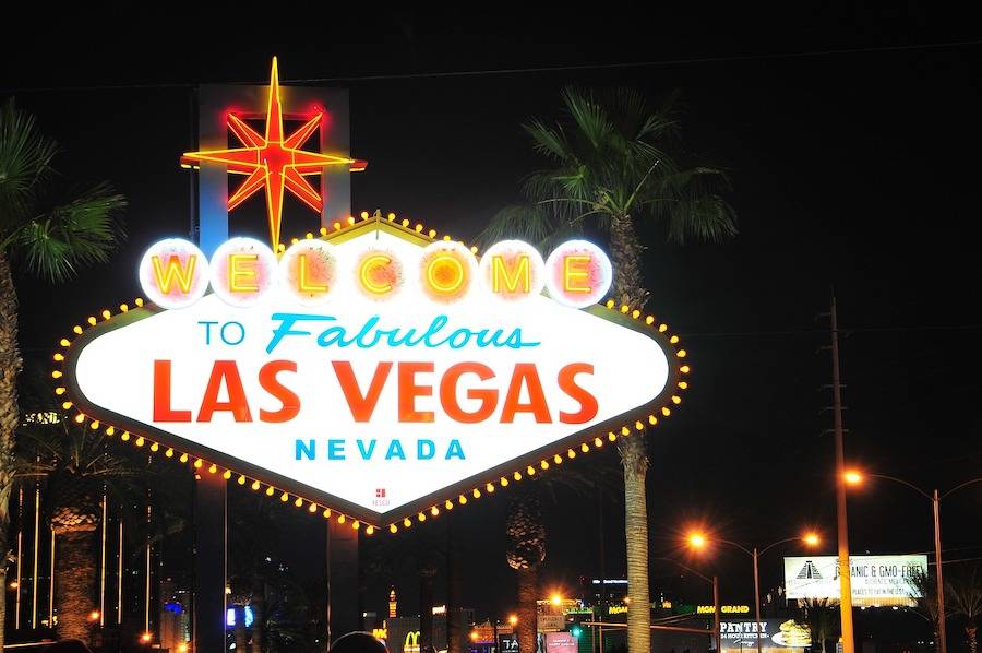 Welcome to Fabulous Las Vegas neon sign